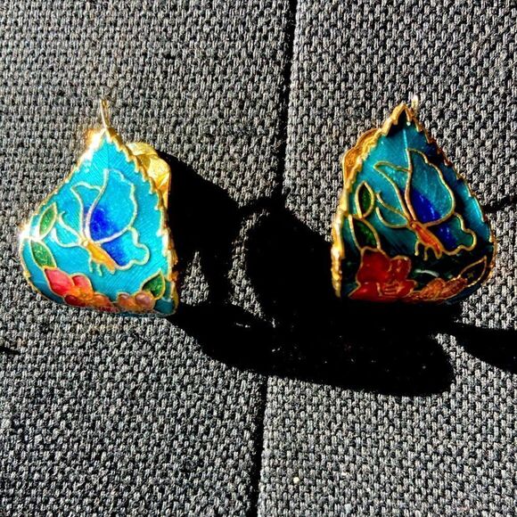 Vintage Enamel Cloisonné vivid butterfly floral leaf motif clip back earrings - Picture 4 of 12